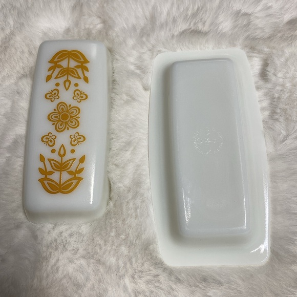 Vintage Pyrex and Corning butterfly gold dishes butter sugar creamer - Picture 6 of 15
